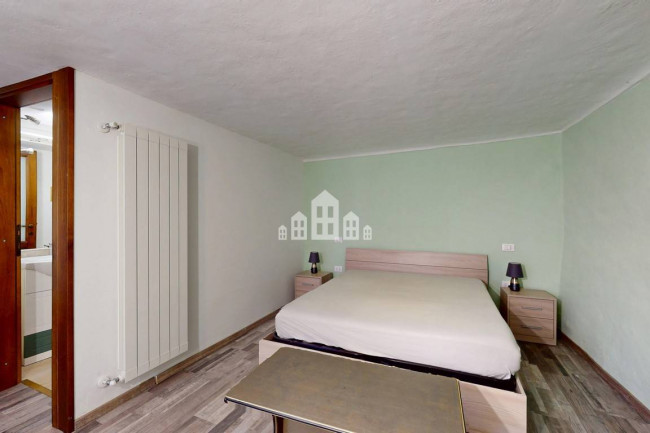 Casa semindipendente in vendita a Issiglio