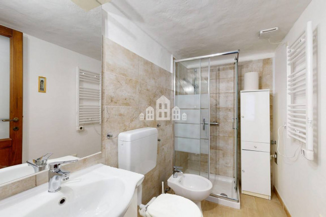 Casa semindipendente in vendita a Issiglio