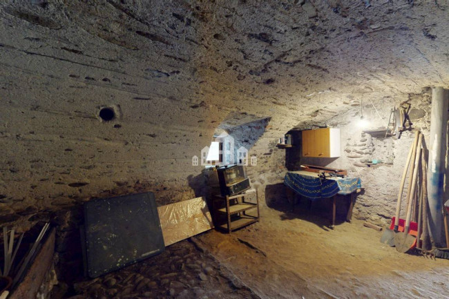 Casa semindipendente in vendita a Issiglio