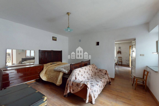 Casa semindipendente in vendita a Locana