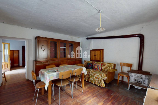 Casa semindipendente in vendita a Locana