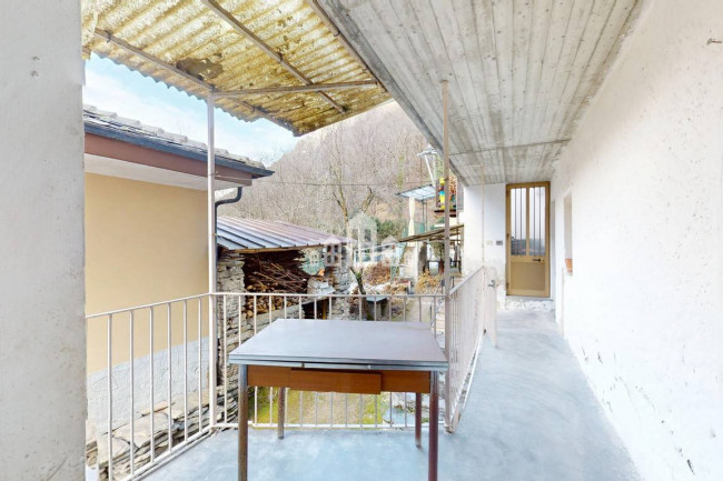 Casa semindipendente in vendita a Locana