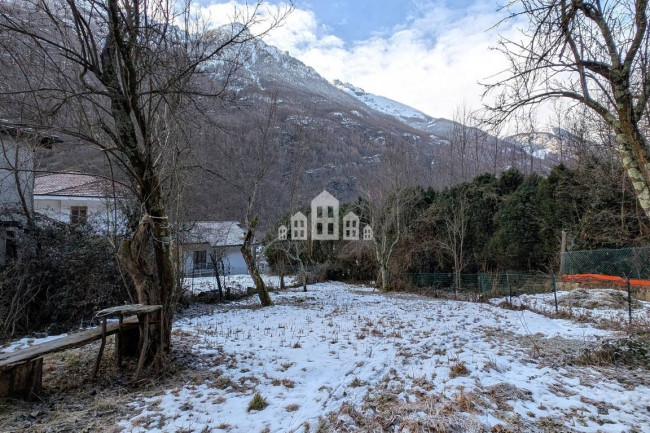 Casa semindipendente in vendita a Locana