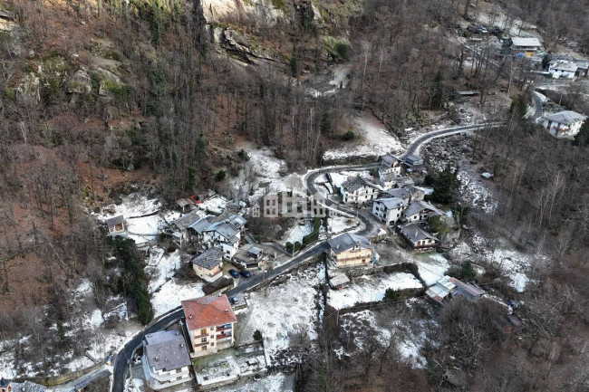 Casa semindipendente in vendita a Locana