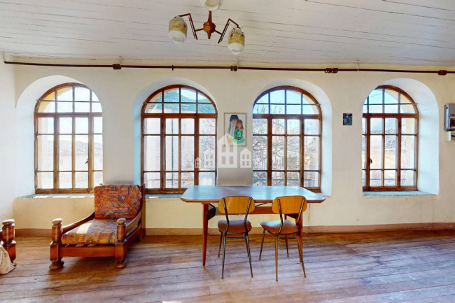 Casa semindipendente in vendita a Valchiusa