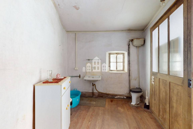 Casa semindipendente in vendita a Valchiusa