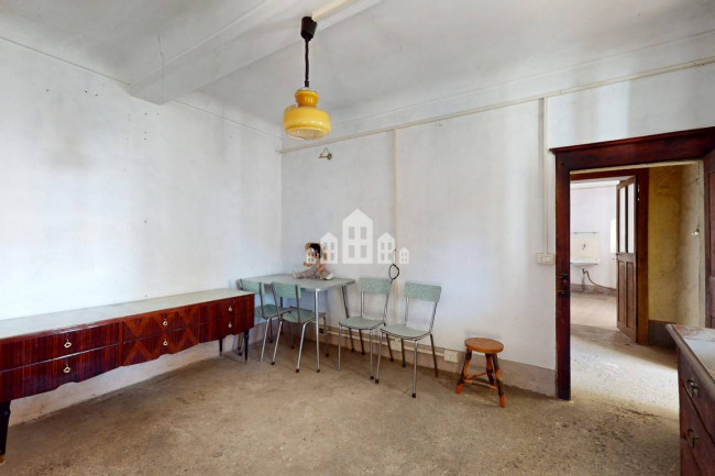 Casa semindipendente in vendita a Valchiusa