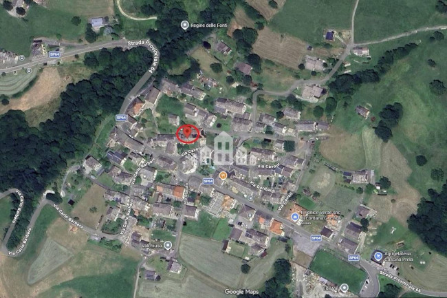 Casa semindipendente in vendita a Valchiusa