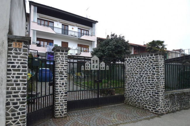 Bifamiliare in vendita a Vestignè