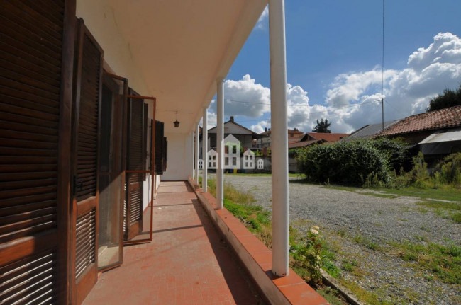 Casa semindipendente in vendita a Ozegna