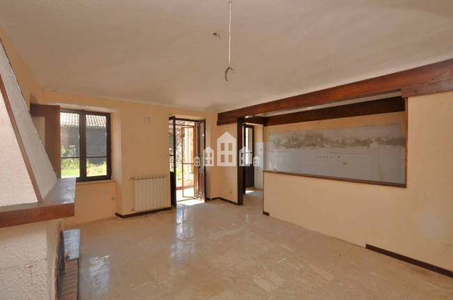 Casa semindipendente in vendita a Ozegna