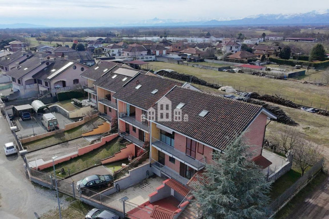 Villa a schiera di testa in vendita a San Giusto Canavese