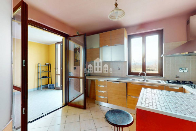 Villa a schiera di testa in vendita a San Giusto Canavese