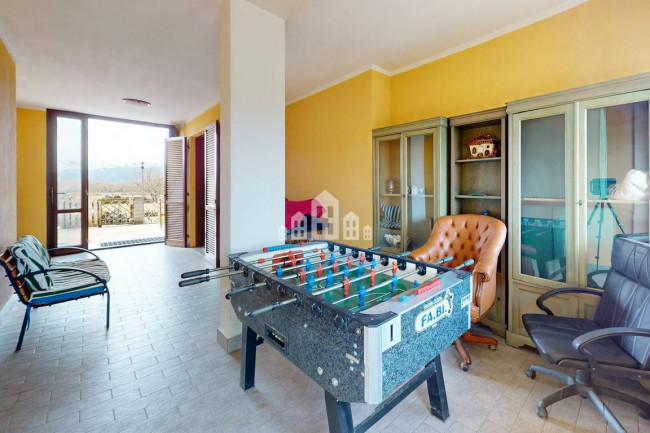 Villa a schiera di testa in vendita a San Giusto Canavese