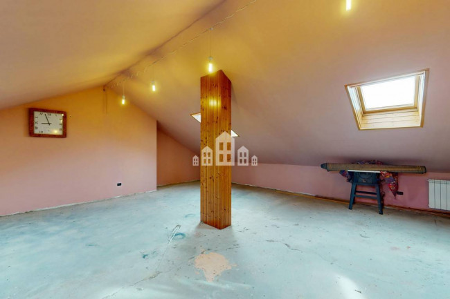 Villa a schiera di testa in vendita a San Giusto Canavese