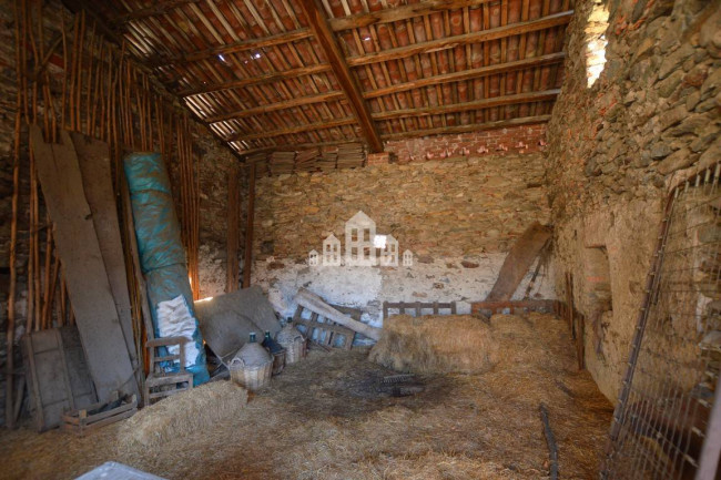 Casa semindipendente in vendita a Issiglio