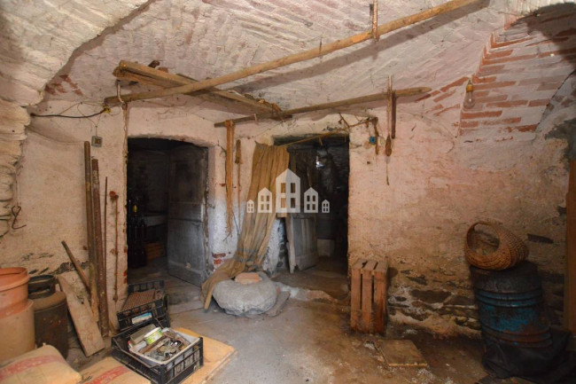 Casa semindipendente in vendita a Issiglio