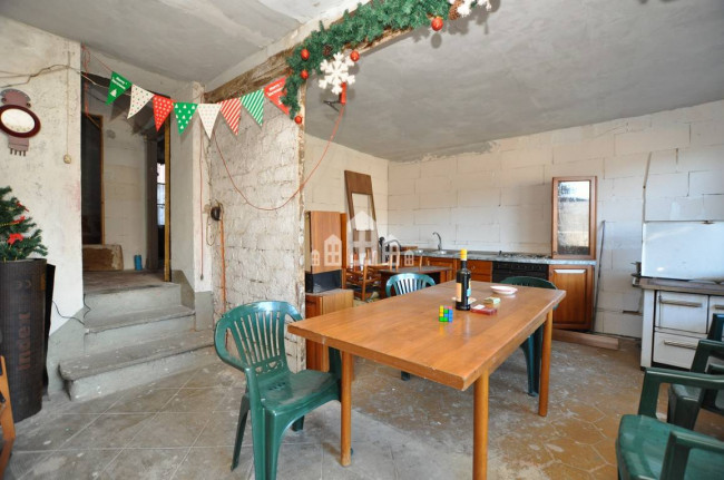 Casa semindipendente in vendita a Cuorgnè