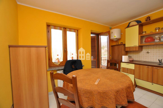 Casa semindipendente in vendita a Castelnuovo Nigra