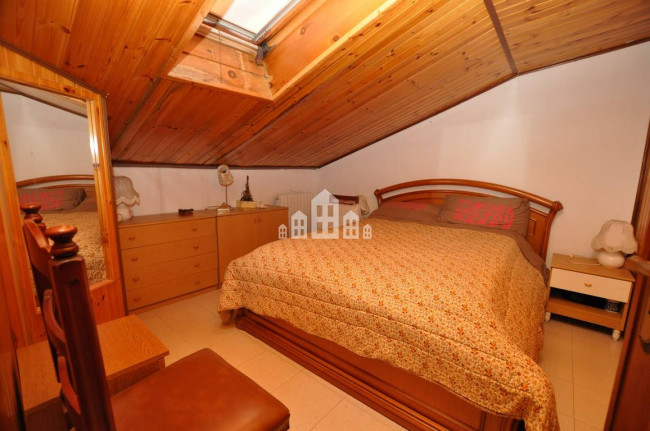 Casa semindipendente in vendita a Castelnuovo Nigra