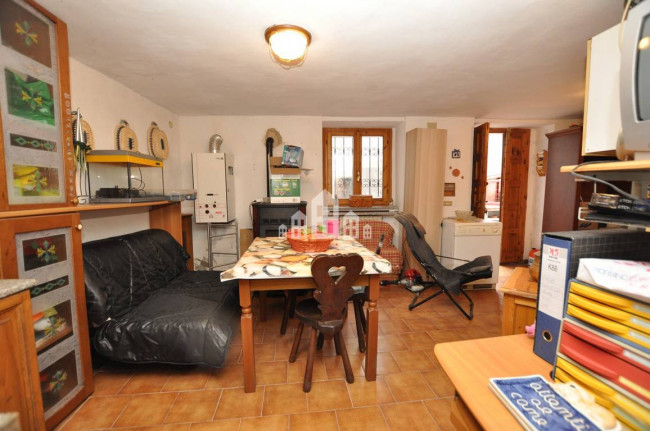 Casa semindipendente in vendita a Castelnuovo Nigra