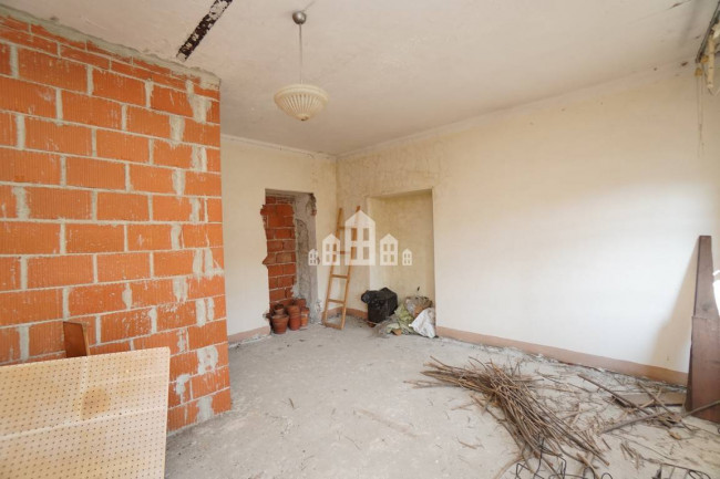 Casa semindipendente in vendita a San Colombano Belmonte
