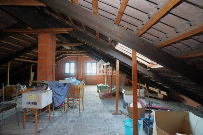 Casa semindipendente in vendita a San Colombano Belmonte