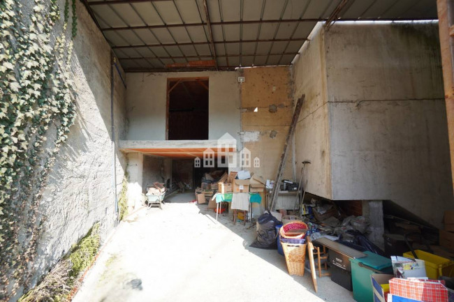 Casa semindipendente in vendita a San Colombano Belmonte
