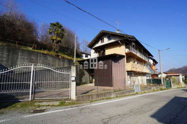 Casa semindipendente in vendita a San Colombano Belmonte