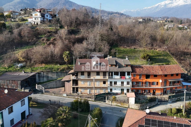 Casa semindipendente in vendita a San Colombano Belmonte