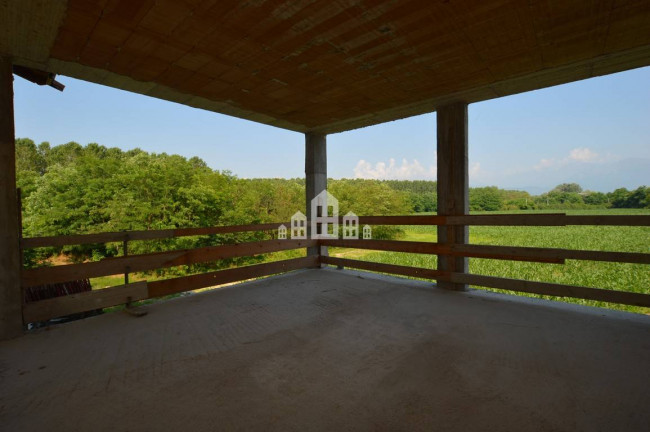 Casa semindipendente in vendita a Strambino