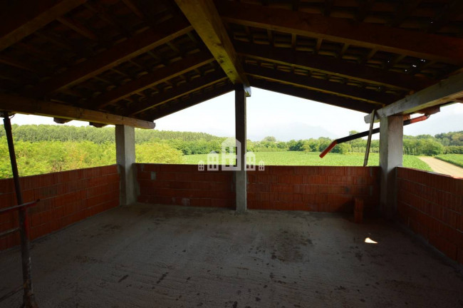 Casa semindipendente in vendita a Strambino