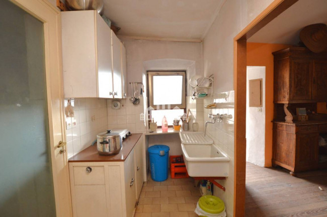 Appartamento in vendita a Valchiusa