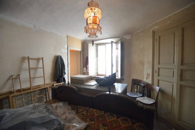 Appartamento in vendita a Valchiusa