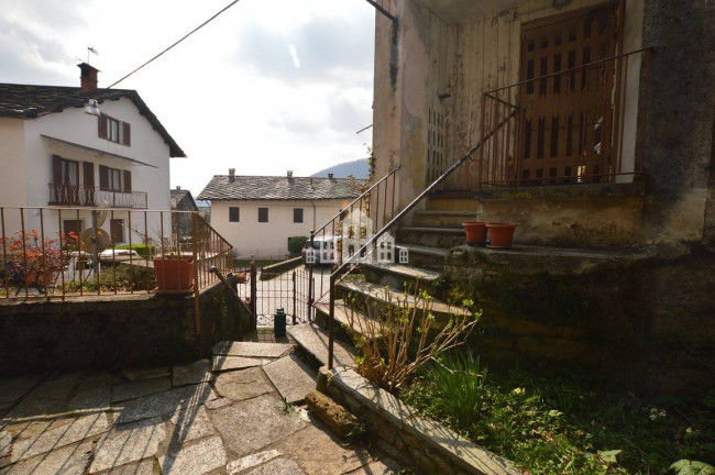 Appartamento in vendita a Valchiusa