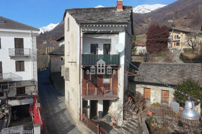 Appartamento in vendita a Valchiusa