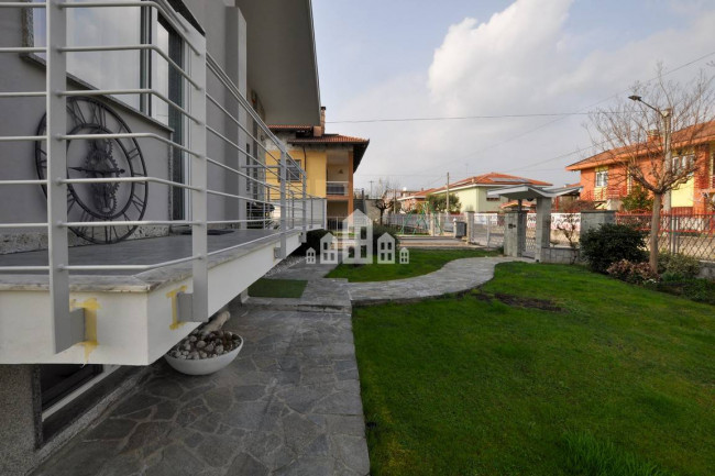 Villa in vendita a Rivarolo Canavese