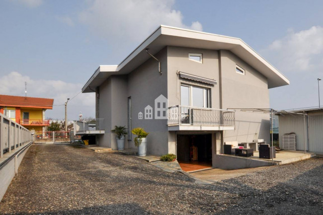 Villa in vendita a Rivarolo Canavese