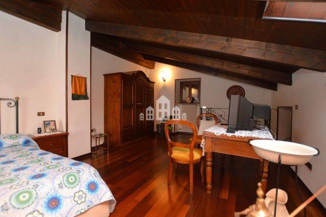 Casa semindipendente in vendita a Val di Chy