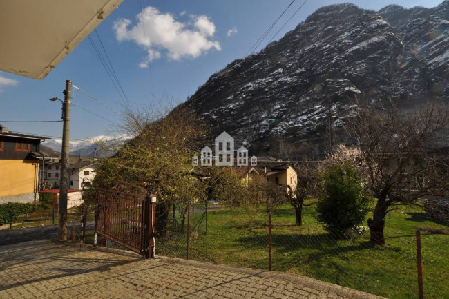 Casa semindipendente in vendita a Locana