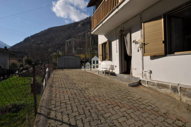 Casa semindipendente in vendita a Locana