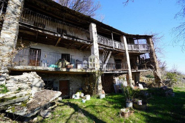 Rustico in vendita a Chiesanuova