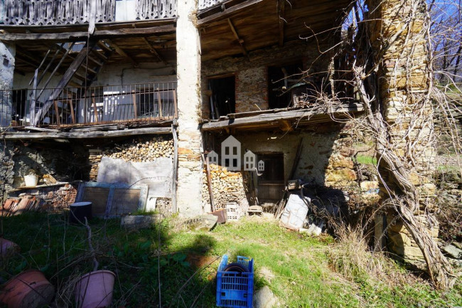 Rustico in vendita a Chiesanuova
