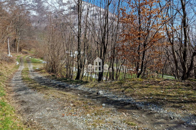 Casa semindipendente in vendita a Valchiusa