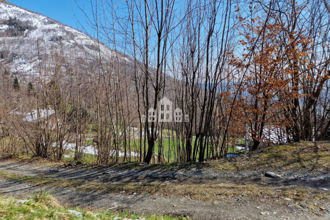 Casa semindipendente in vendita a Valchiusa