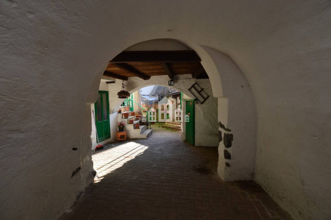 Casa semindipendente in vendita a Issiglio