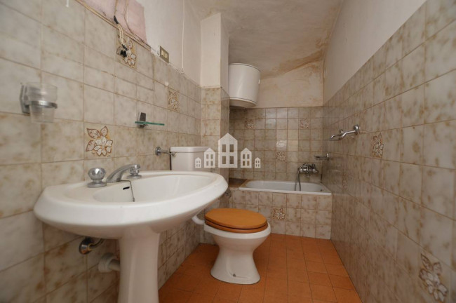 Casa semindipendente in vendita a Issiglio