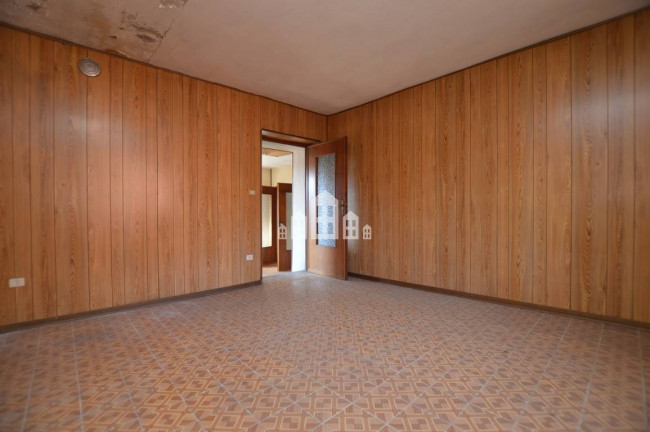 Casa semindipendente in vendita a Issiglio
