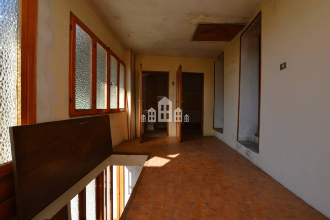 Casa semindipendente in vendita a Issiglio