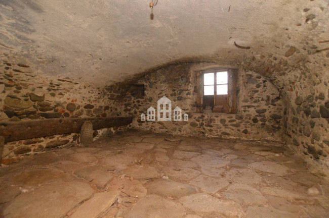Casa semindipendente in vendita a Issiglio